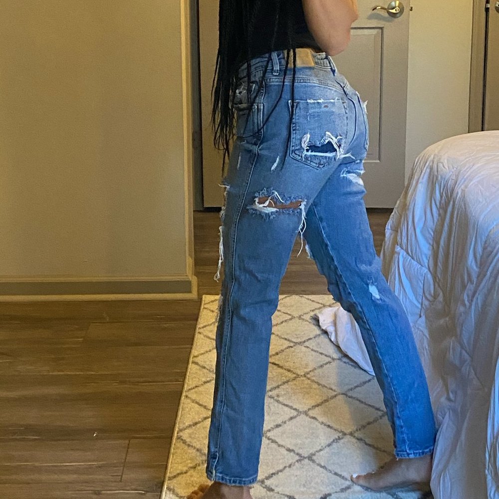 Zara Ripped BF Jeans